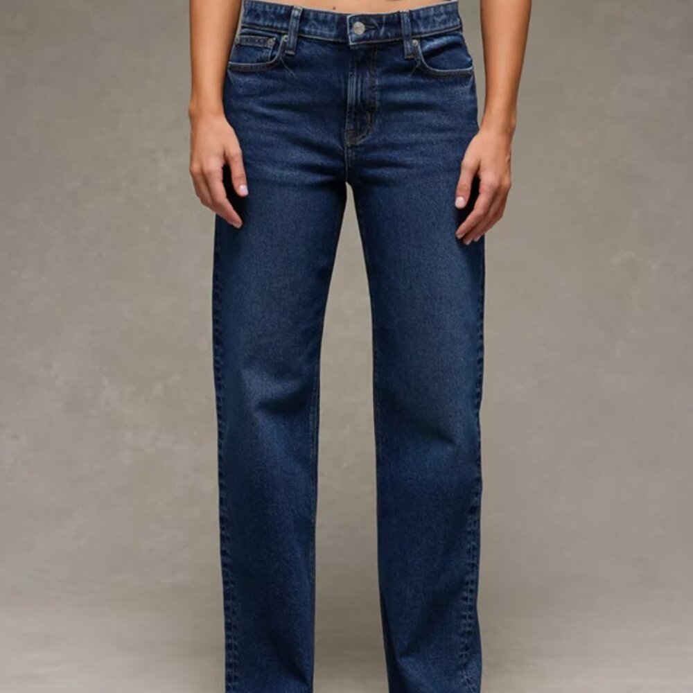 Amwrican eagle stove pipe jeans dark wash